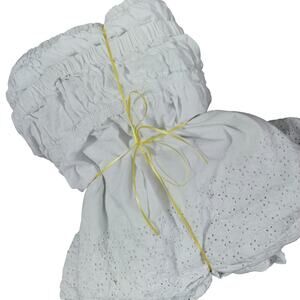 BETTER HOME & GARDENS! WHITE SHABBY CHIC ADJUSTABLE PERIMETER BED RUFFLE! SZ TWN